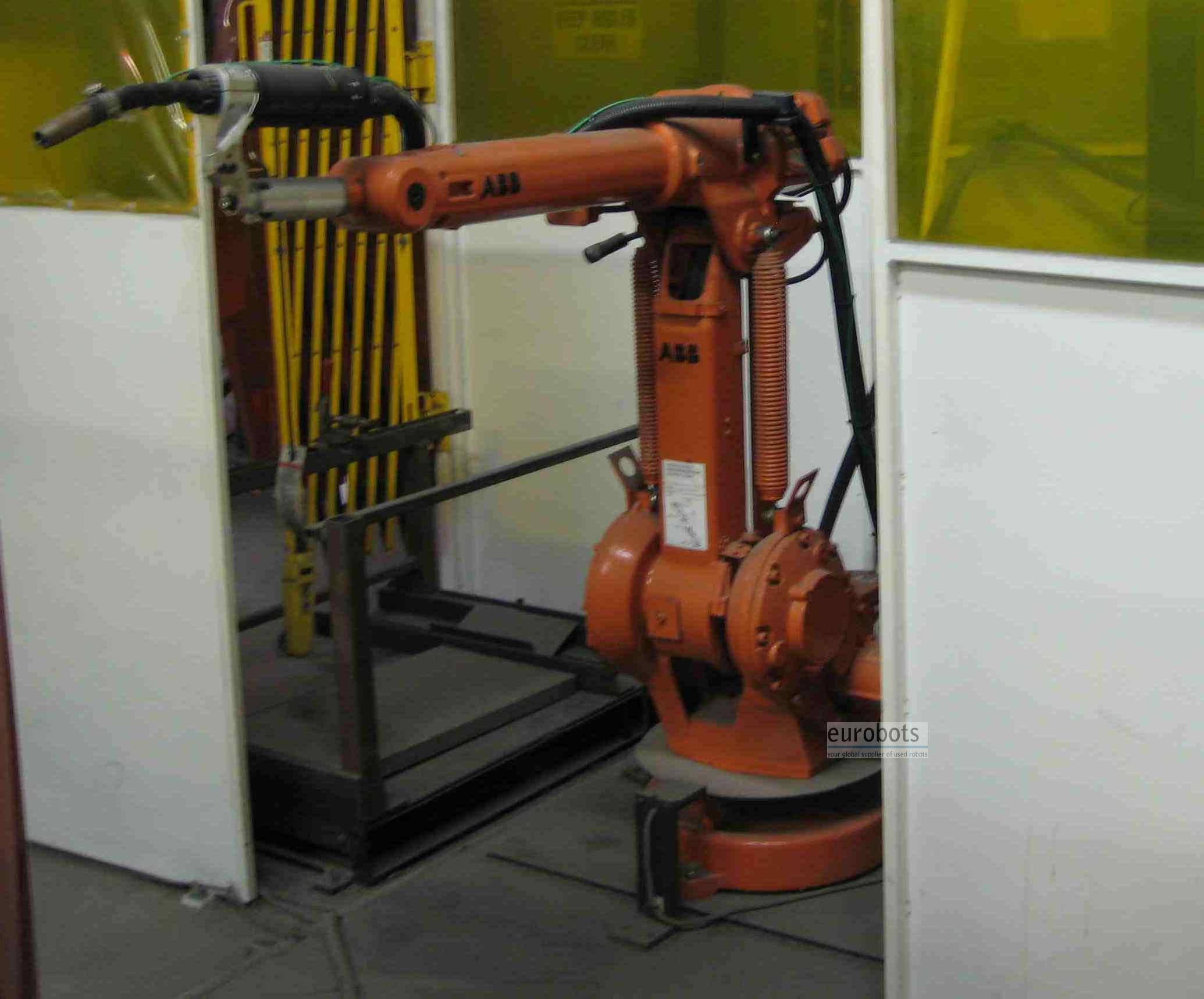 Como configurar duas peças no ambiente do PowerMill Robot que foram  alinhadas individualmente pelo robô